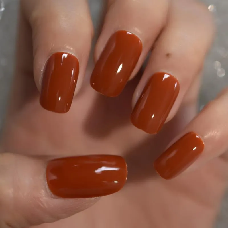 Valse nagels nep medium lengte effen kleur glanzende karamel kunstmatige gel schijnen pers op nagel tips ronde 1 ontwerper