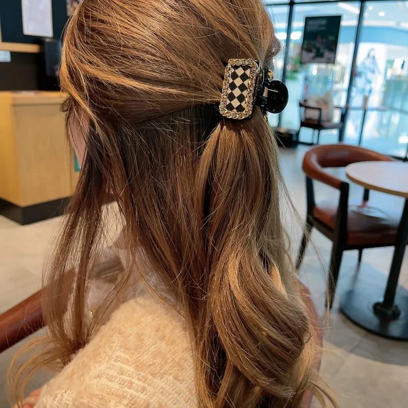 Hårklämmor Barrettes Fashion Svart och vita rutnät Tillbehör Enkla Veard Small Graking Rsatile CheckerBoclip Girl