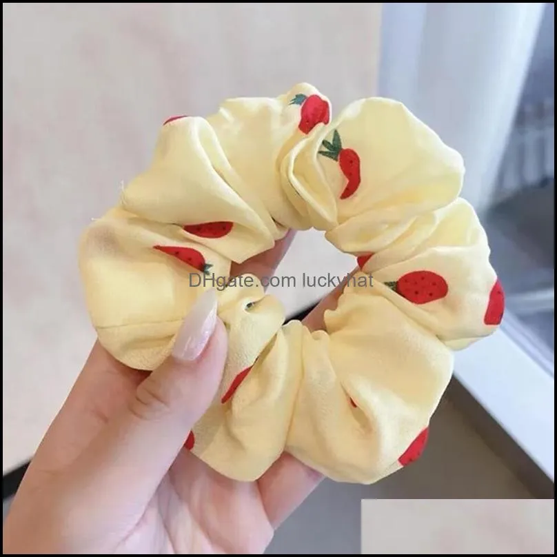 Fashion Scrunchies Gum Hair Tie Women Girls Printed strawberry Elastic big Hair bands Ponytail Hold Hair Accessories