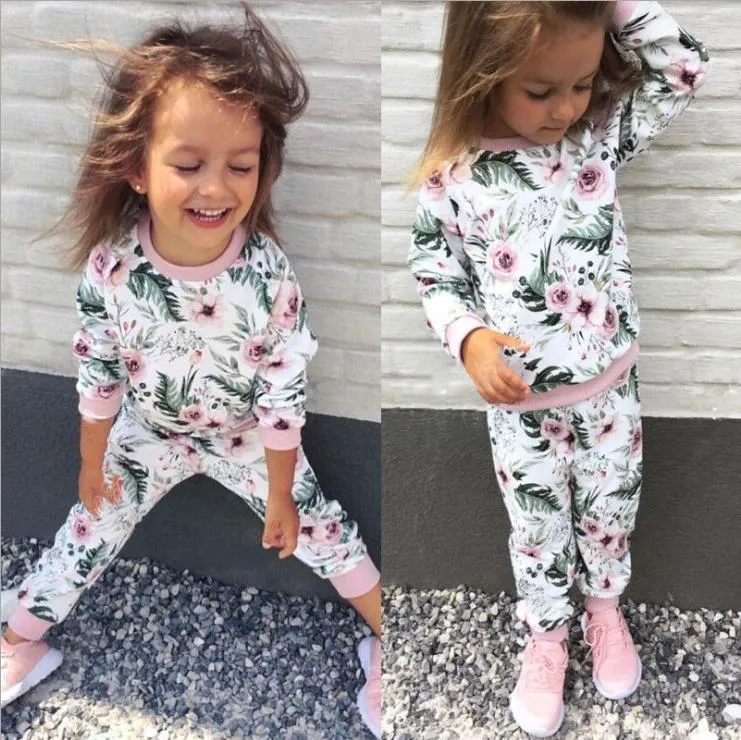 Baby Girl Clothes Floral Designer Toppar Byxor 2st Sets Flower Printed Barn Outfits Långärmad Toddler Playsuits Babykläder BT4673