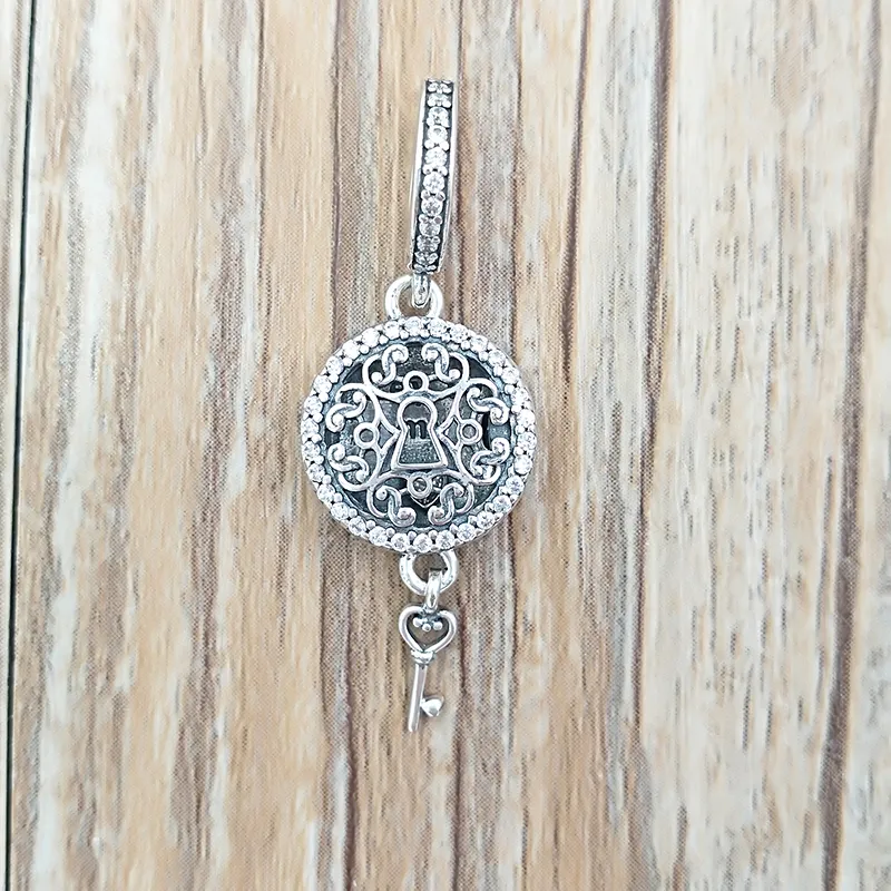 925 Sterling Silber Perlen Regal Love Schlüsselanhänger Charm Charms Passend für europäischen Pandora-Stil Schmuck Armbänder Halskette 797660CZ AnnaJewel