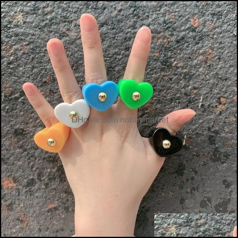 2021 Punk Golden Beads Colorful Transparent Resin Acrylic Heart Ring For Women Friendship Trendy Jewelry