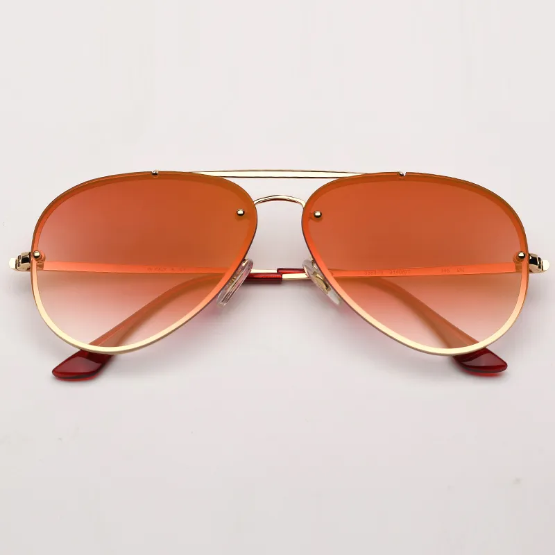 Mode Märke Solglasögon Pilot 2021 Kvinnor Mens Sunglass Aviation Man Solglas UV-skyddslinser med högkvalitativa paket för kvinnor Män Eyewear