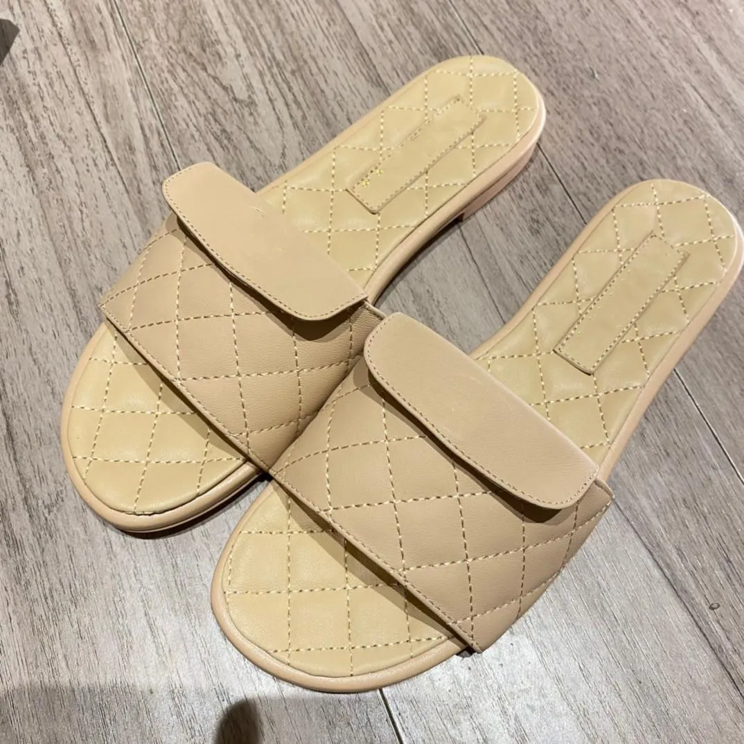 En kaliteli kadın tasarımcı terlik slaytlar sandalet ayakkabı yaz plaj açık serin terlik moda lady slayt düz flip flop boyutu 35-41