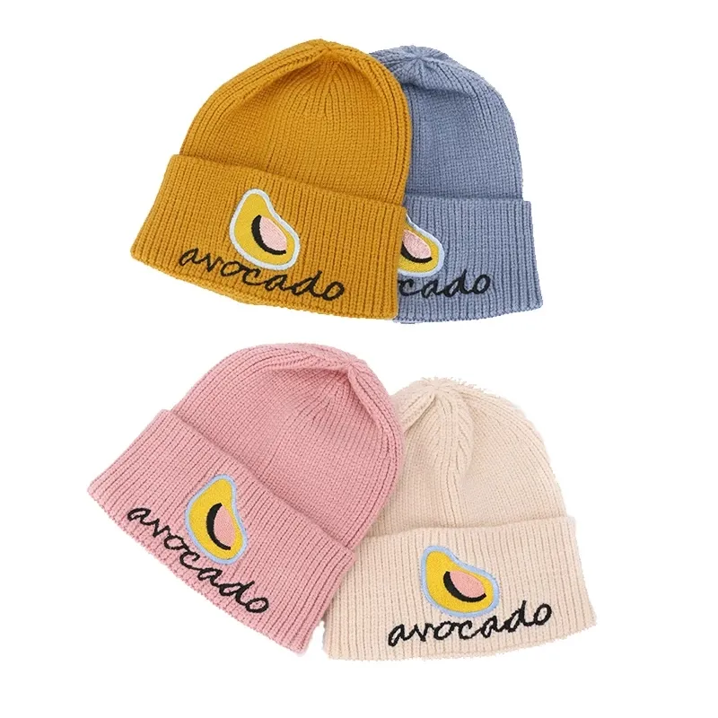 Sweet Avocado Stickerei Strickmütze Hut für Kinder Kinder Candy Farbe Warme Winter Motorhaube Hut Outdoor Casual Hats Jungen Mädchen