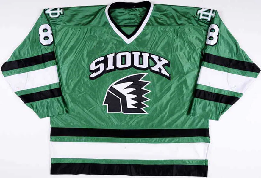 8 Mike Commodore North Dakota Fighting Sioux Hockey Jersey Mens broderi Stitched Anpassa valfritt nummer och namntröjor