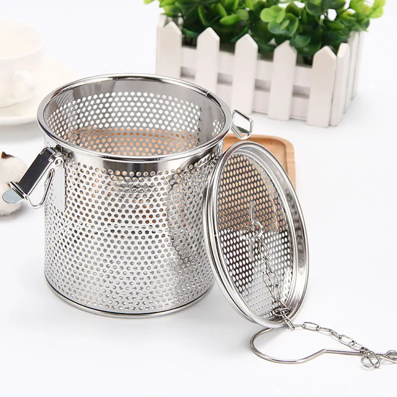 Stainless Steel Tea Ball Strainer Soup Seasonings Separation Basket Spice Filter with Extended Chain Hook for Home Kitchen