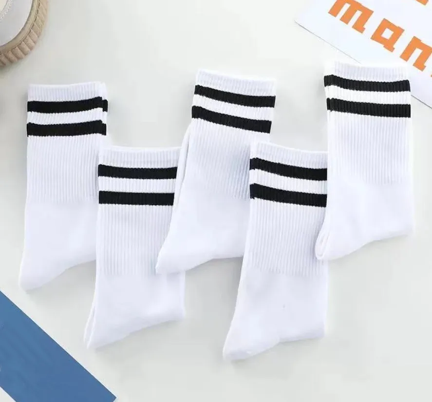 5 paires / emballage Chaussettes à mi-cuve pour hommes et femmes en automne et hiver respirant Sports décontractés à rayures antidérapantes