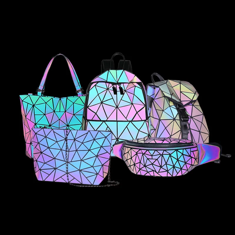 2020 femmes sac à dos géométrique lumineux sac Cool cartable pour fille pour dames Lrregular pliant épaule Laser luxe Mochia hanche K726
