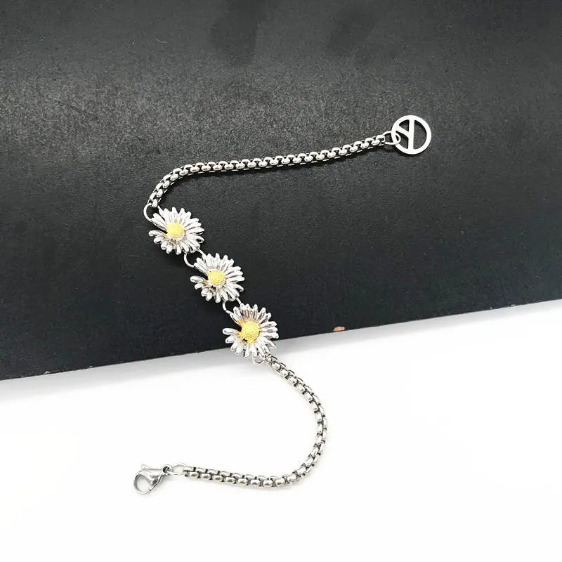 Kpop G-dragon Three Daisy Design Bracelet Peaceinusone Women's Jewelry Unisex Accessories Cll278 Metal Trendy Link Chain309d