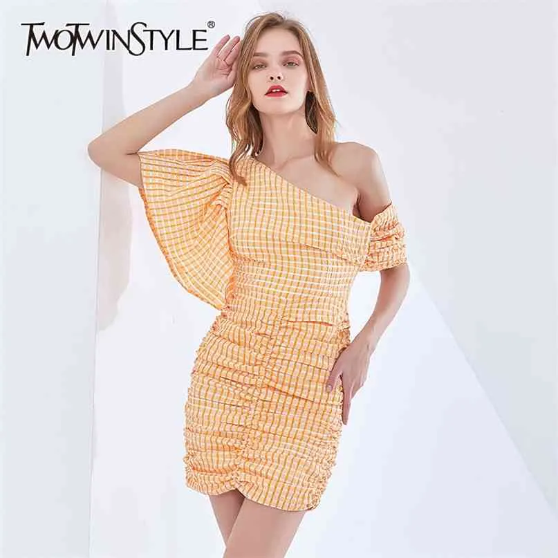 Plaid Ruched Slim Dress For Women Asymmetrical Collar Short Sleeve High Waist Mini Dresses Female Fashion Summer 210520