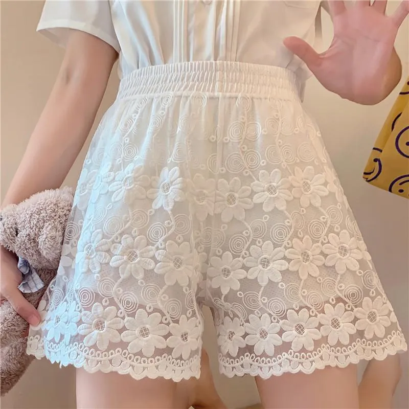 Kvinnors shorts söt vit underskirt kvinnor vintage sommarbrett ben lös tunna solid street kort klassiska spetsar chic japan stil stil