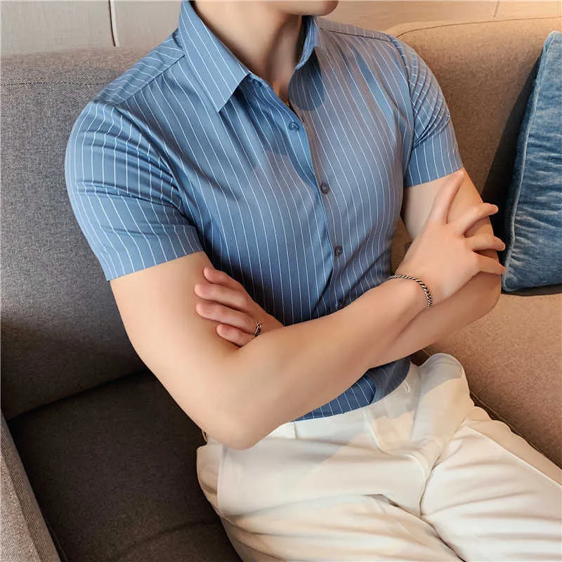 Högkvalitativ randig tröja för män Affär Formell klänning Sommar Kortärmad Casual Shirt Social kläder Camisa Masculina 210527