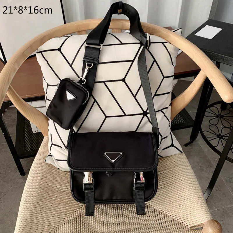 2021 Designers Mens Crossbody Bags Luxury Men Briefcases Brand Nylon Messenger Envelope Bag Fashion Purses Single Shoulder With Triangle PD20122903545
