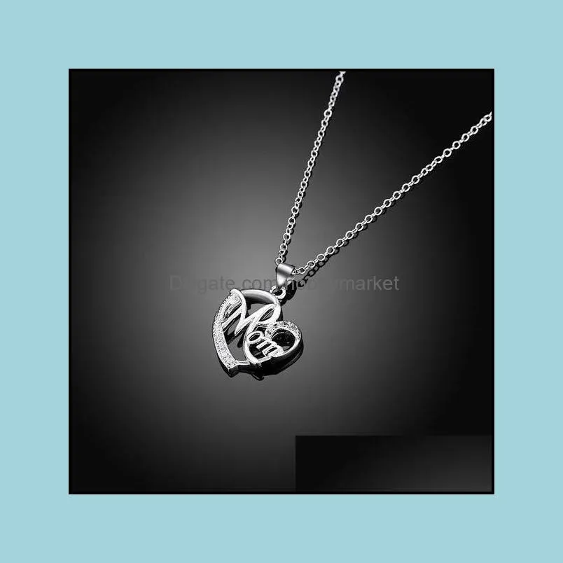 Fashion Mom Necklace Heart-shaped diamond necklace Hollow Aromatherapy floating Locket Pendant Link chain For women Jewelry Perfume