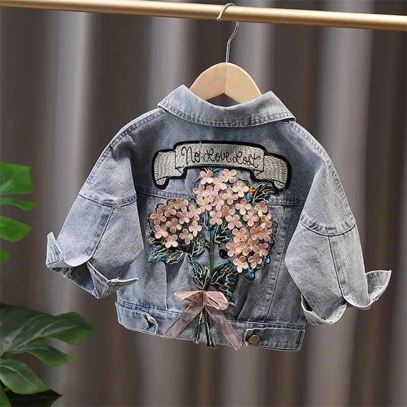 女の子のジャケットスプリングキッズデニム女の子の赤ちゃん花刺繍コート子供服子供の服装ジーンズ211204