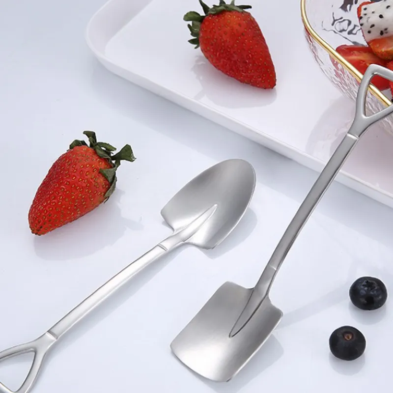 set 304 Spoon en acier inoxydable créatif rétro Retro Shovel Coffee S Mini Fork Ice Cream Tool Teaspoon2884509