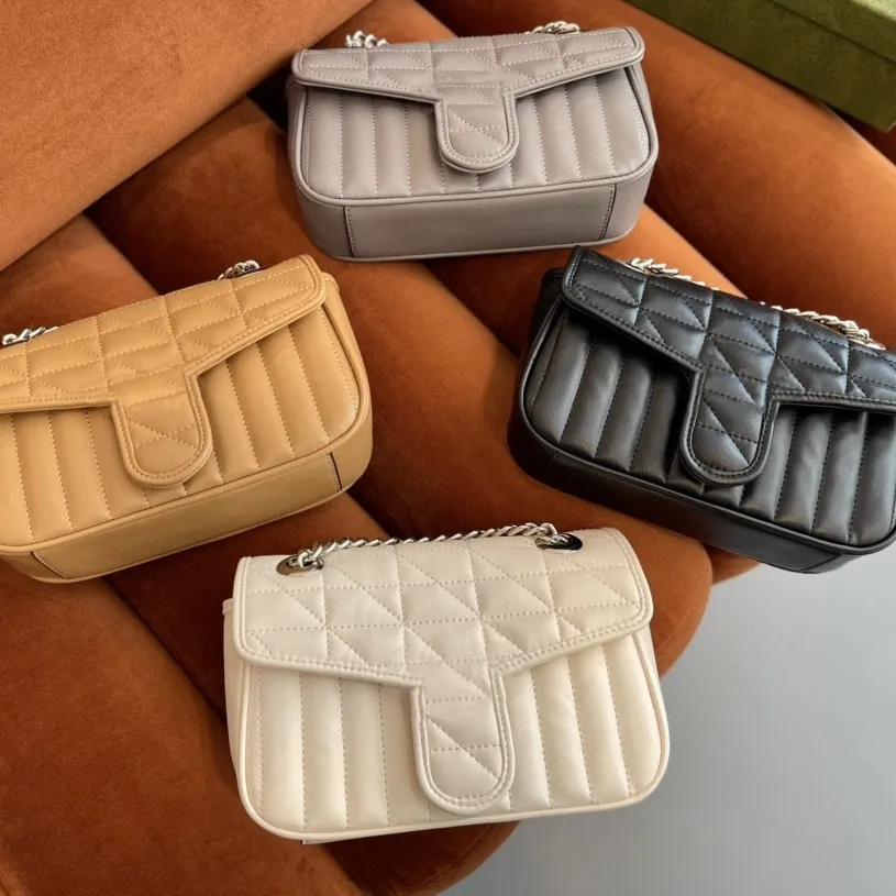女性クロスボディバッグシルバー文字とチェーンファッション高級デザイナーレディースチェーンハンドバッグクラッチバッグ財布ボックス包装