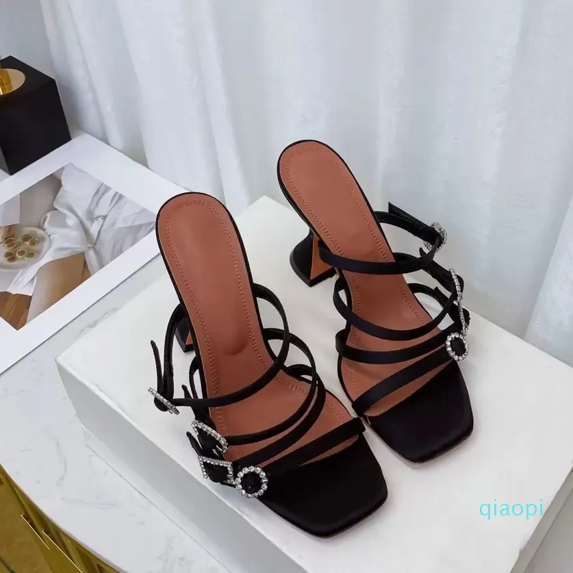 Designer-2022 Frauen High Heels Sandalen Muaddi Schuhe Amina Schmetterling Ferse Party Urlaub Kleid Spitze Sexy Schuhe Modische