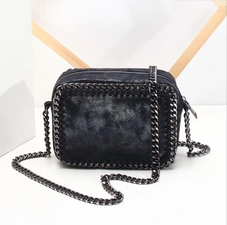 Factory wholesale women bag simple atmosphere Knitting handbag personality retro contrast leather handbags street trend Crochet chain bags