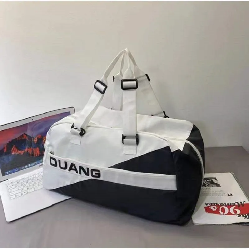 Duffel Tassen Dames Travel Bag 2021 Trendy Merk Japanse Stijl Harajuku Dry en Nat Fitness Grote Capaciteit Sport Draagbare Paar Simple