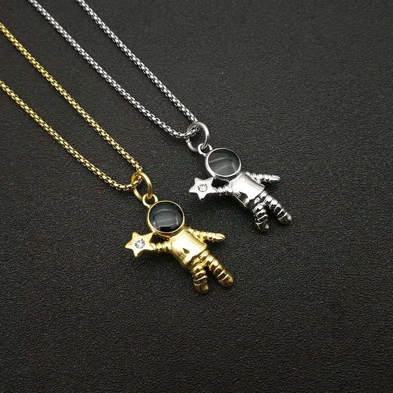 Hip Hop Iced Out Astronauta recogiendo la estrella Colgantes Collares Cadena de acero inoxidable de color dorado para hombres Joyería de rapero