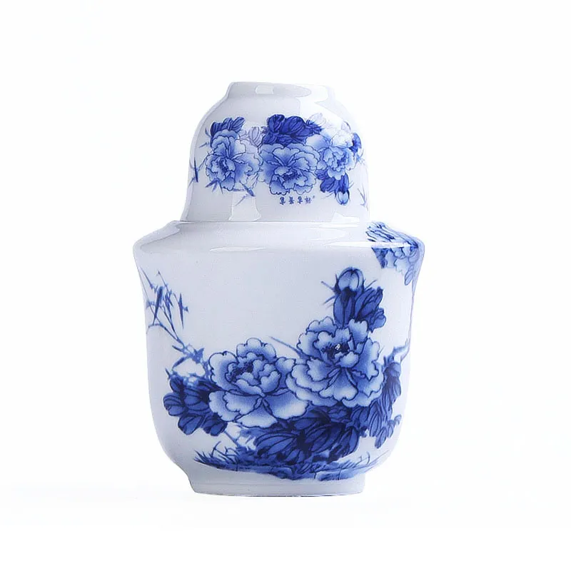 Vintage Blue and White Porslin Sake Set Drinkware With Warmer Cup Peony Floral Japanese Wine Bottle Carafe Kit For One Person