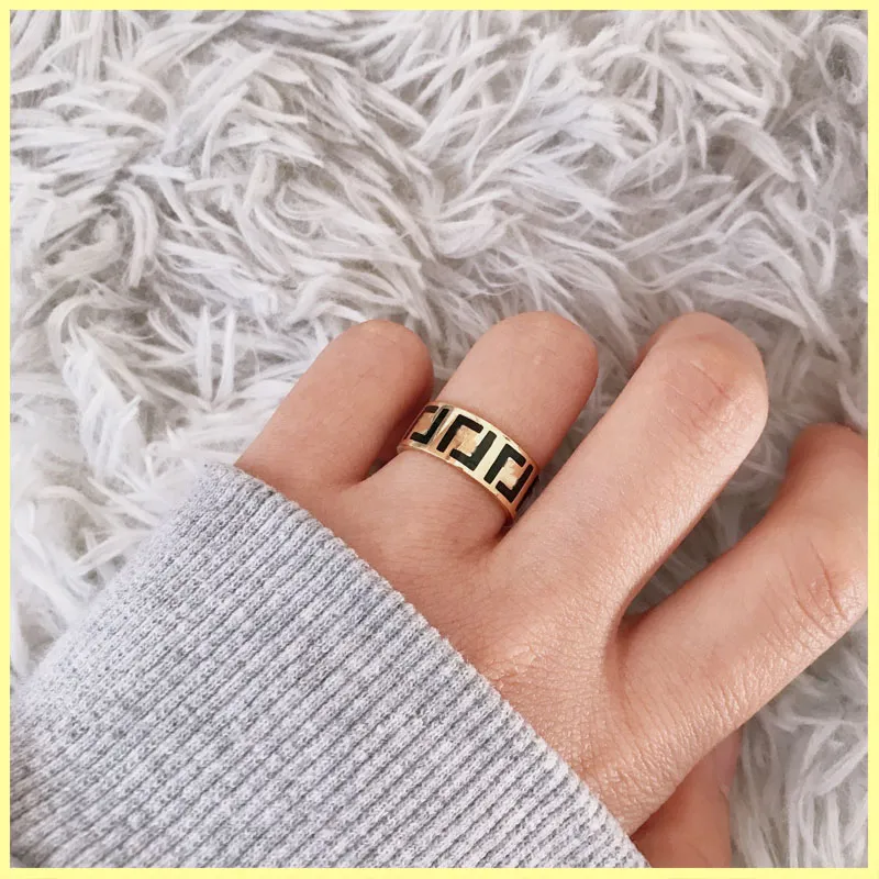 Luxurys Designers Ring Jewelry Designer Mens Engagement For Women Love Rings Letter F Brand Gold Ring Gold Ring Simple Necklaces 21081004R