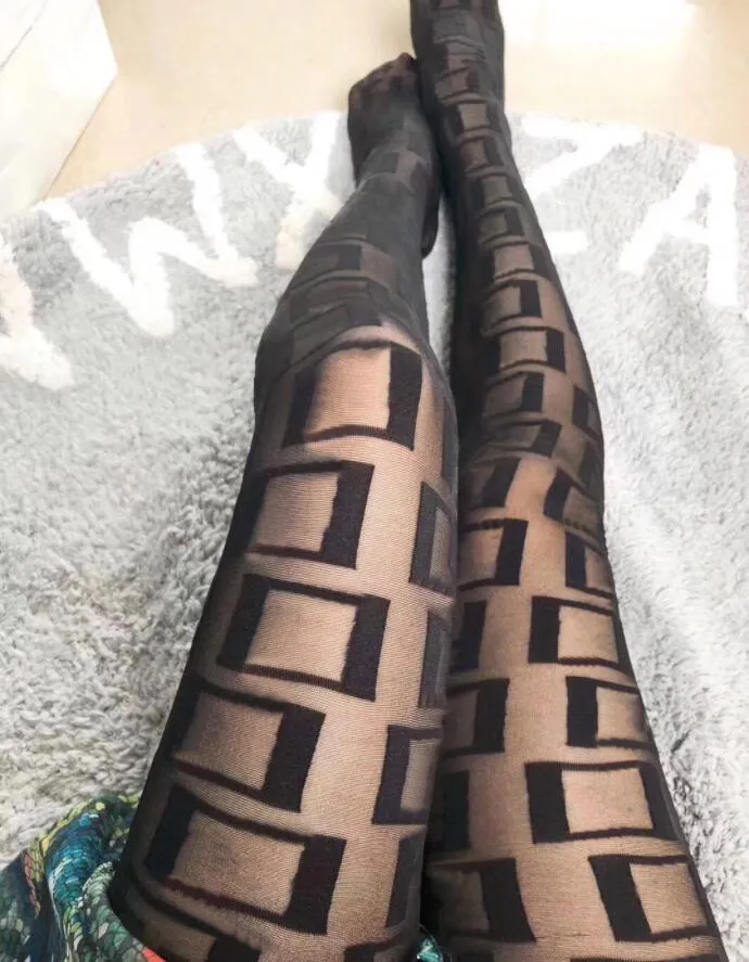 Seksi Çoraplar Uzun Çoraplar Taytlar Kadın Moda Siyah Beyaz İnce Dantel Mesh Taytlar Yumuşak Nefes Alabilir İçi Boş Mektup Sıkı Külot Hortum Hi321W