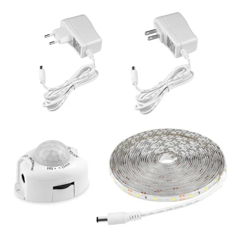 Streifen 2835 Wasserdichtes LED-Streifen-Bewegungssensor-Licht 12V Auto ON/OFF Flexibles Neonband 1/2/3/4/5M Ledstrip-Netzteil Hohe Qualität