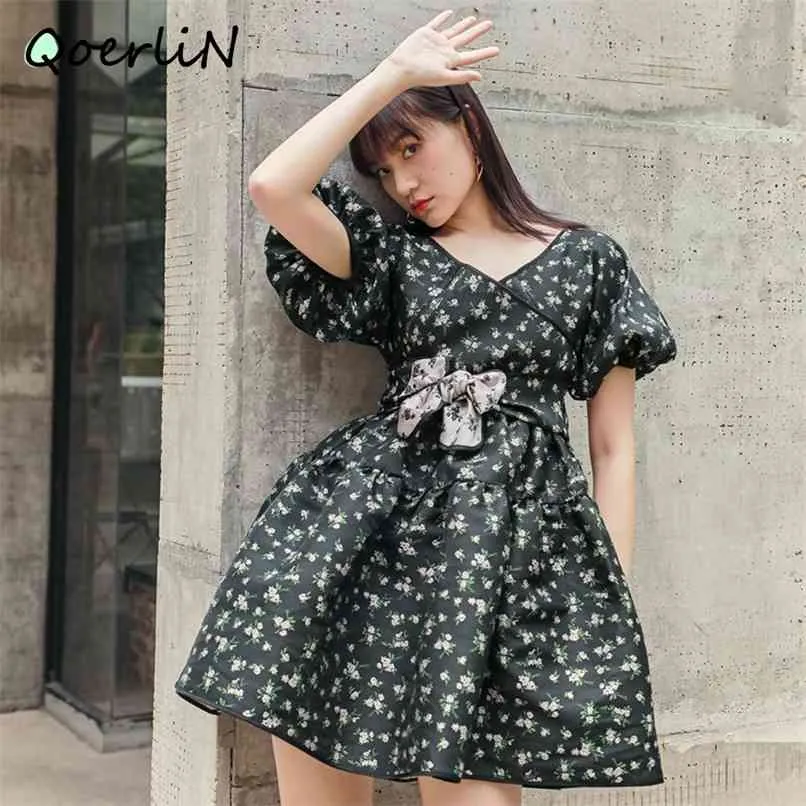 Summer Retro French Two-color Jacquard Cross Binding Pettiskirt High Waist Princess Dress Bubble Sleeve Floral Plus Size 210601