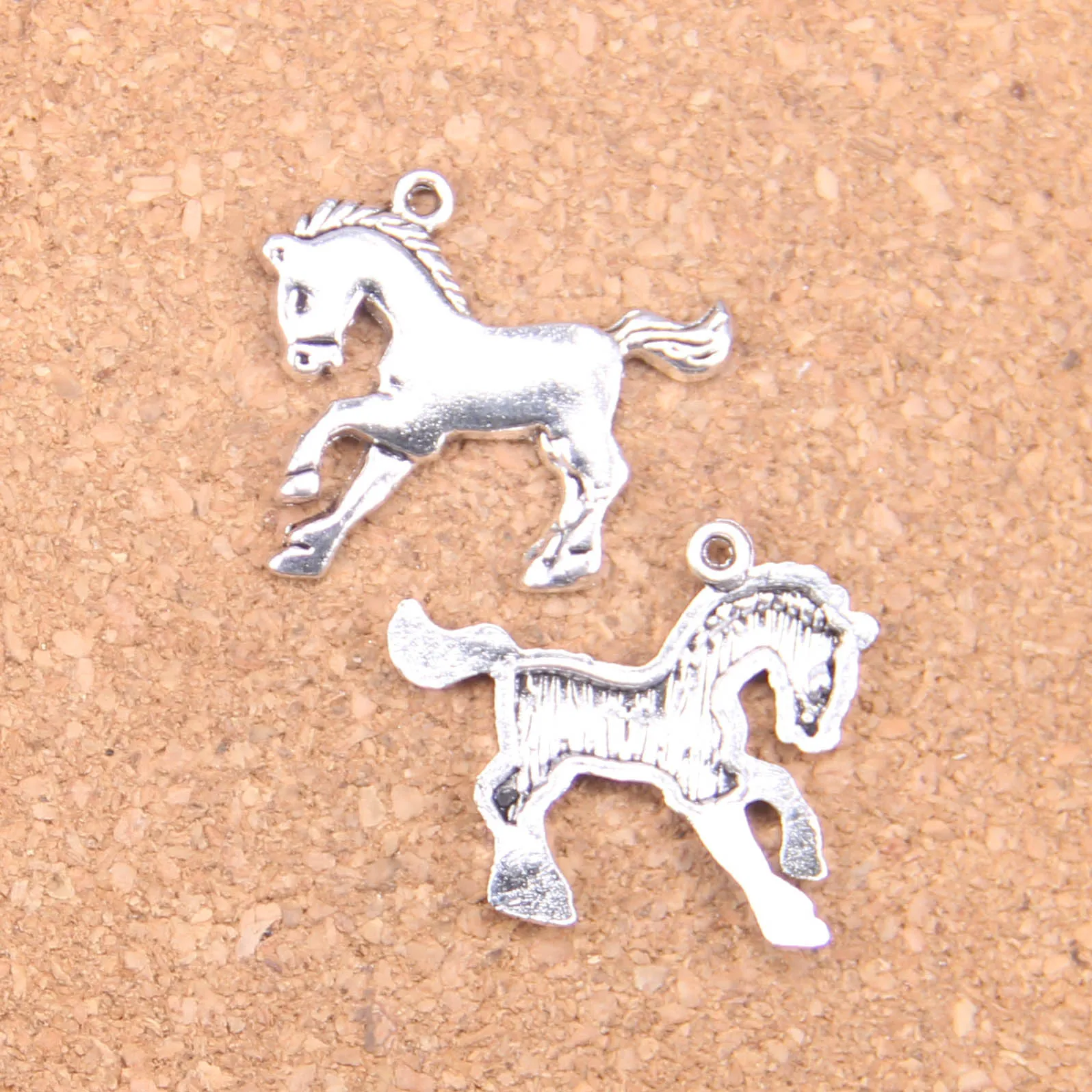 71pcs Antique Silver Bronze Plated horse steed Charms Pendant DIY Necklace Bracelet Bangle Findings 23*25mm
