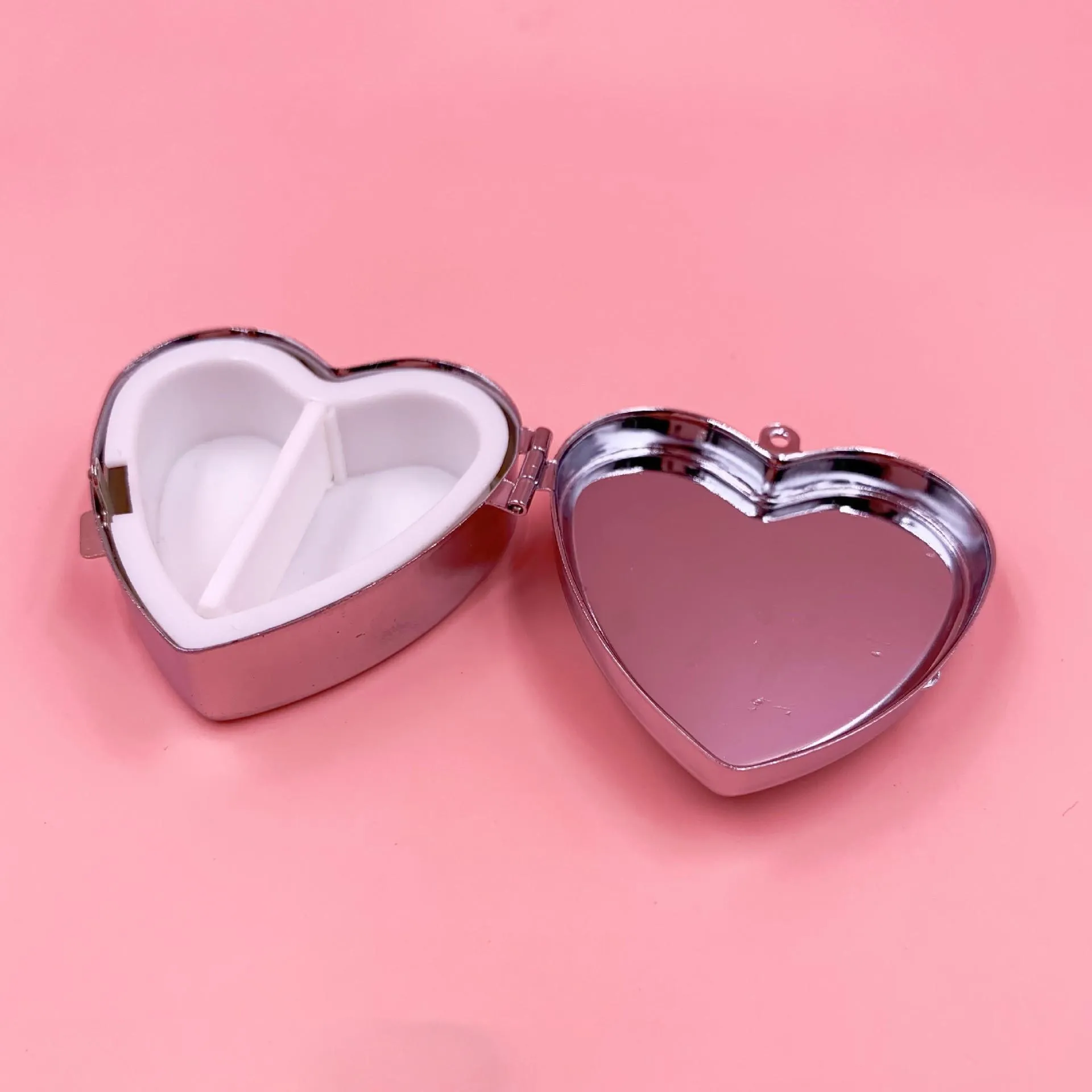 Heart Shaped Metal 2 Grid Pill Box boxes Organizer Medicine Container Case Jewellery Storage Pocket Portable Heart Shape DH9600