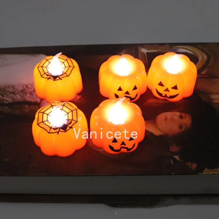 ハロウィーンパーティーの装飾LED電子カボチャライト雰囲気装飾輝く玩具スカッシュキャンドルライトSea T2I52393