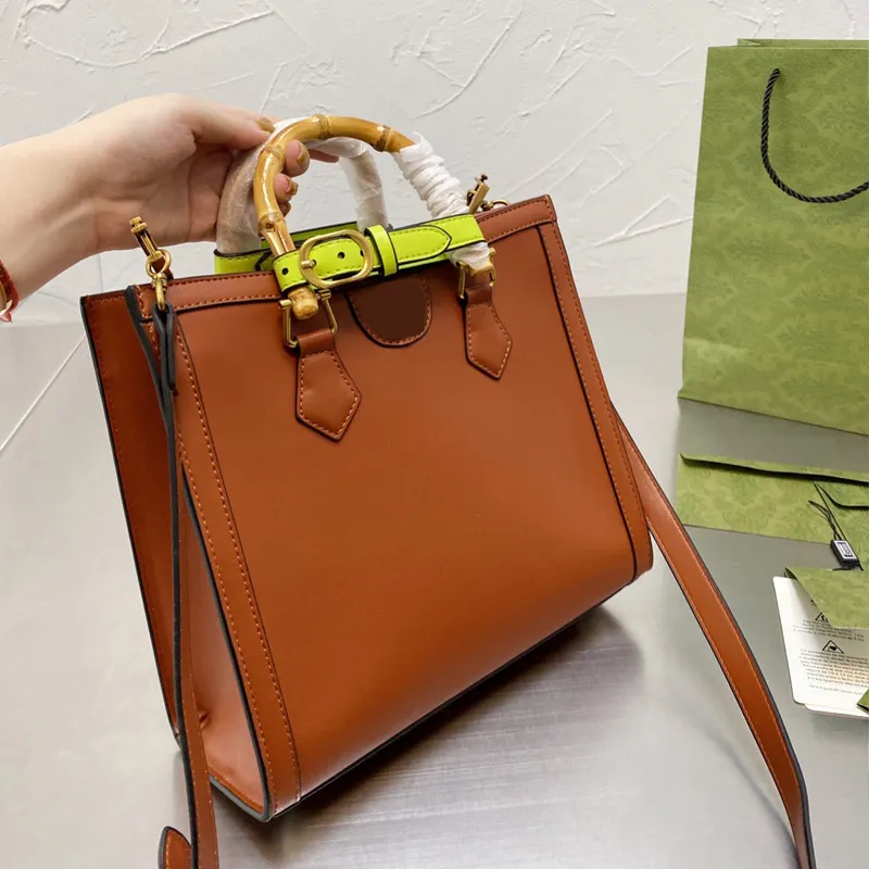 Diana Bamboo Shopping Handväska Klassisk fyrkantig crossbody tygväskor Damkvalitet Axel Mssenger Ryggpaket Brev Flera färger lång stjärna Hög kvalitet