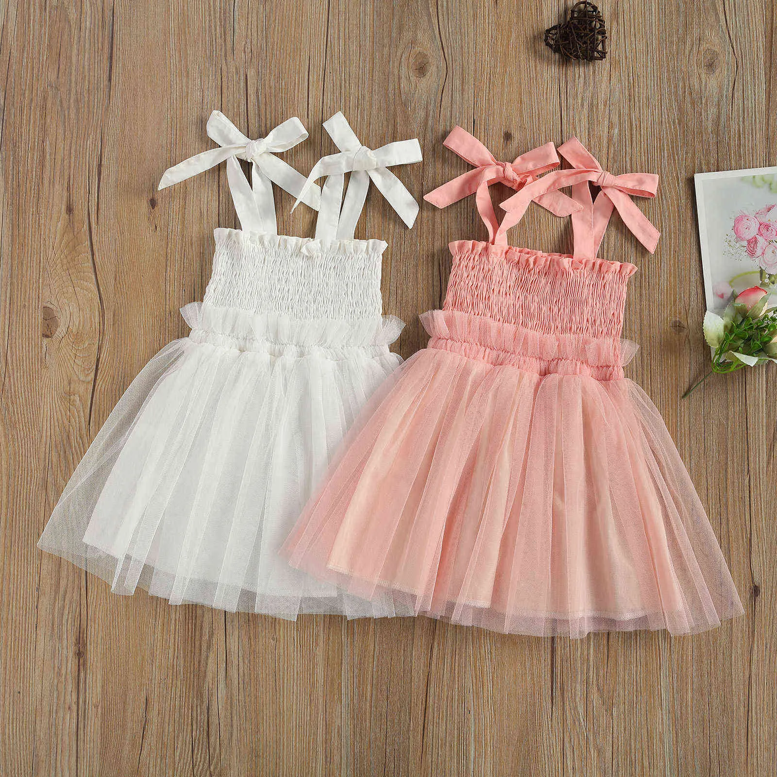 Baby Camisole Sukienka z Siatki SZWARCIE Cute Bow Decoration Sweet Princess Letniej Odzież Q0716