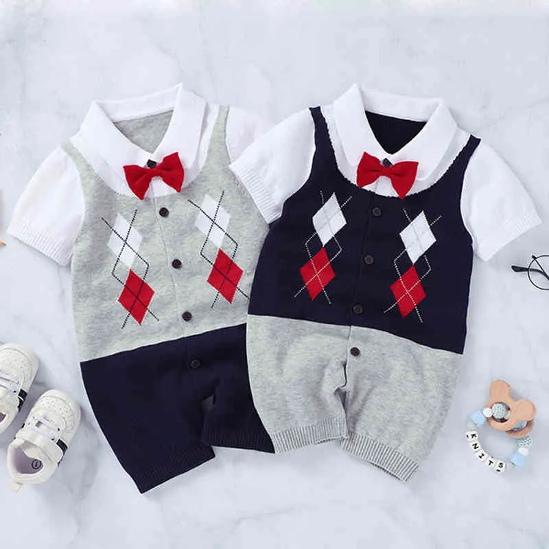 Spädbarn Baby Boys Preppy Style Gentleman Bow Tie Rompers Kläder Pojke Kids Kortärmad Bomull 210429