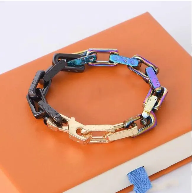 2022 men`s and women`s universal Bracelet Fashion bangle hollowed out design adjustable trend high quality jewelry multiple options