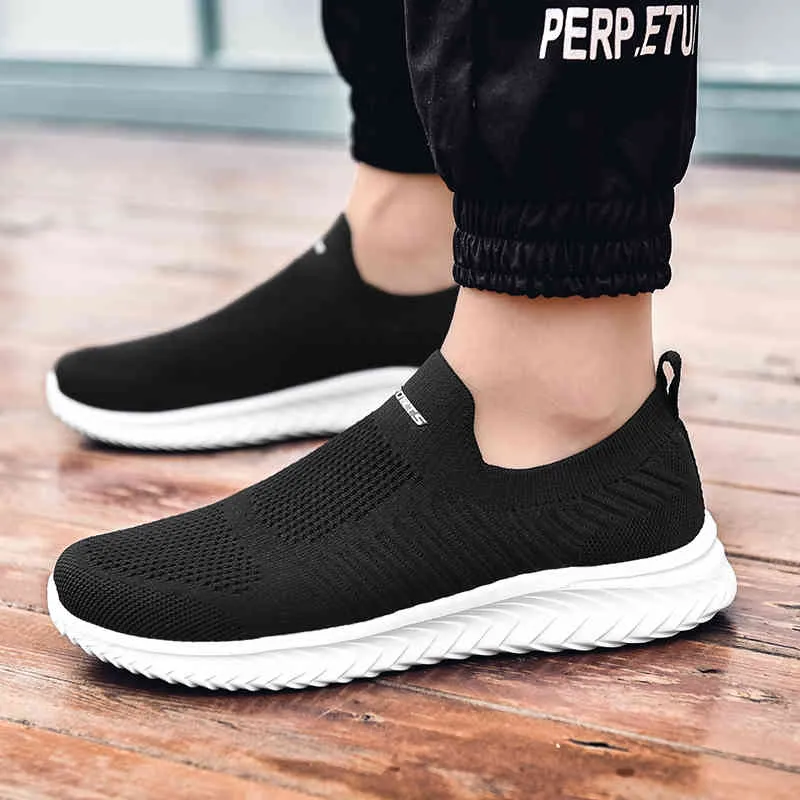 Slip-On Scarpe da corsa Donna Uomo Calzini Sneakers Leggero Comodo Traspirante Coppia Scarpe sportive da passeggio Taglia grande 35-46F6 Nero bianco