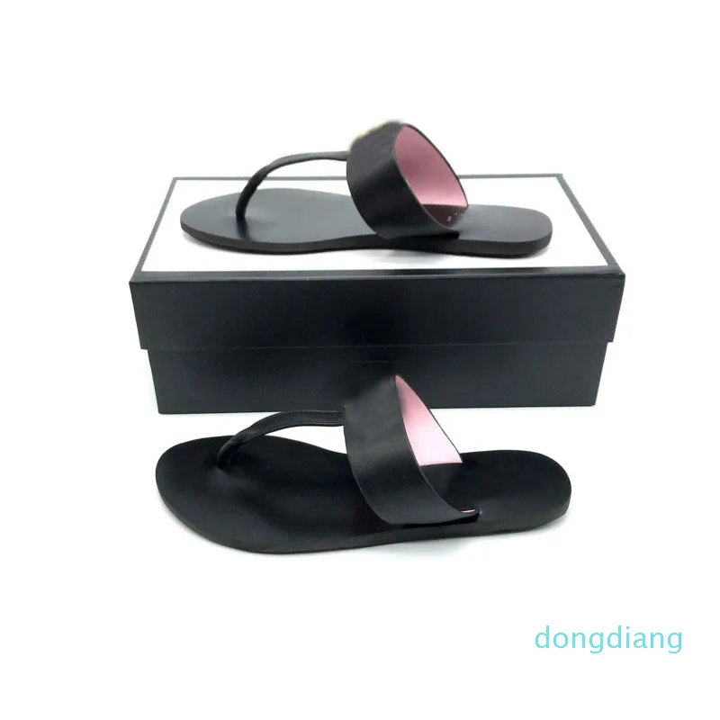 Designer sandaler män kvinnor läder gyllene thong sandal tofflor platt skor