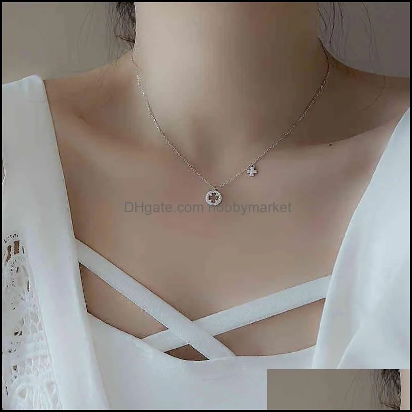 S925 sterling silver hollow out pendant four leaf lucky grass Necklace women`s fashion net red design simple clavicle chain