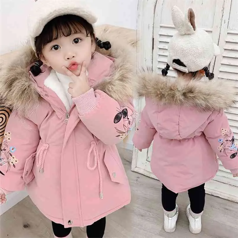 Baby Winter Girls Pelliccia con cappuccio Trench Cappotti Vestiti caldi Bambini Bambini Bambini Ragazza Giacca Winterjas Giacca in pile Parka 2 3 4 5 6 7 Anni 210916