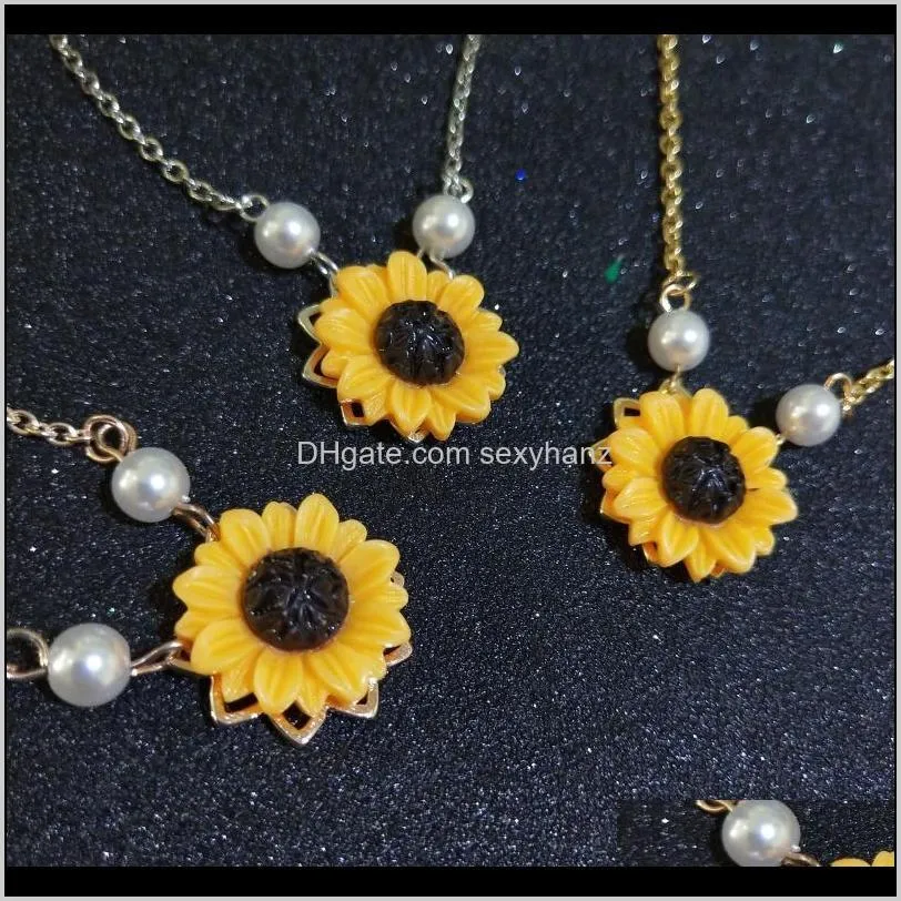 Korea Fashion Simple Sunflower Necklace Leaf Pearl Pendant Sweet Sunflower Clavicle Chain