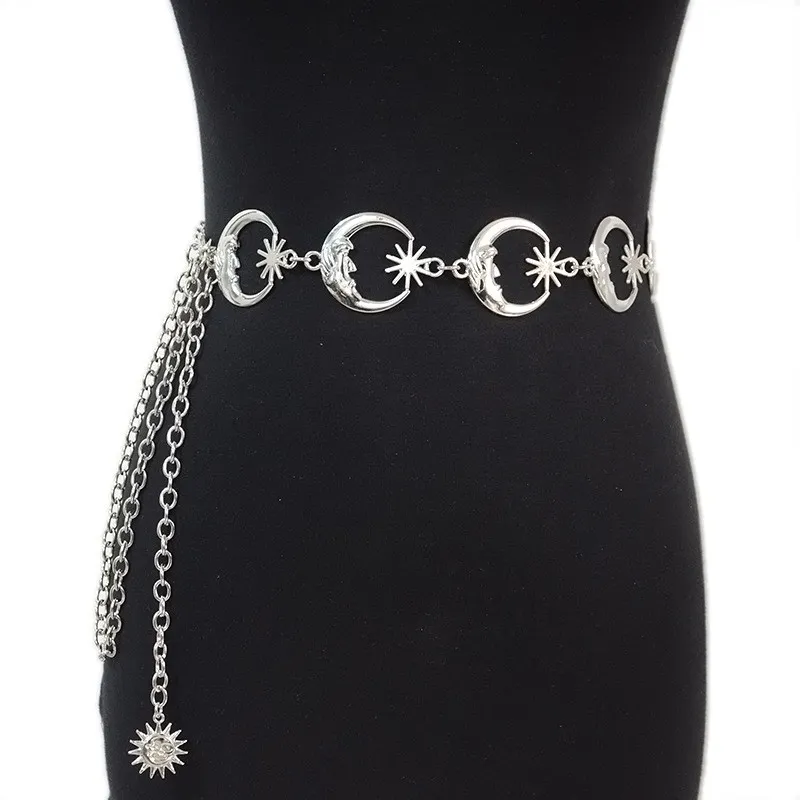 Leisure Metal Chain Belt with Copper Letter Buckle for Women  display picture 1