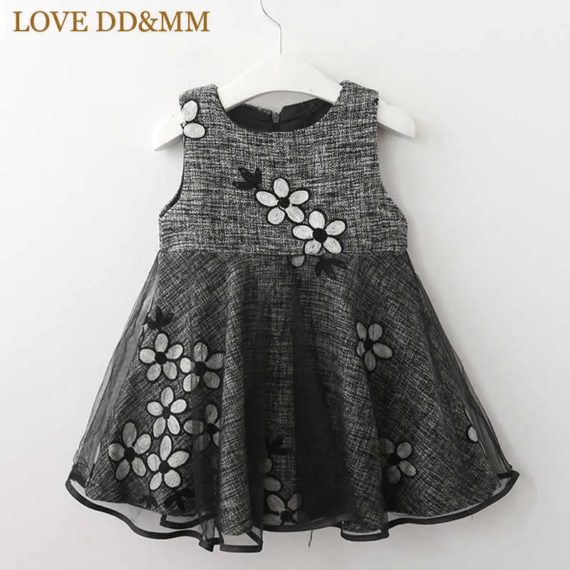 LOVE DDMM Filles Robes Printemps Vêtements pour enfants Filles Mode Fleur Broderie Maille Couture Doux Gilet Robe 210715