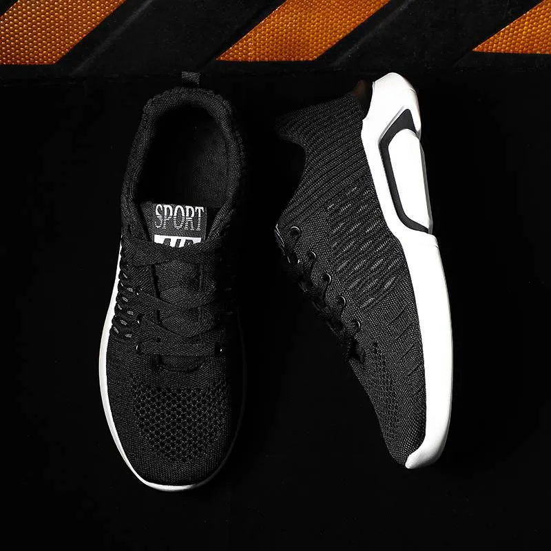 Top High Quality Breathable thin sports shoes leisure running travel trendy mesh panel 2021 men's sneakers trainers