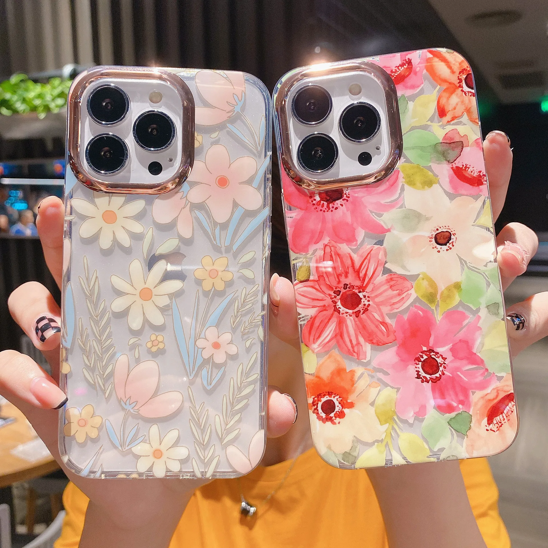 iPhone 13 Pro Max 12 Mini 11 XR 8 Plusのための電気メッキの花のキラキラの吹き付けのTPU PCの電話ケース