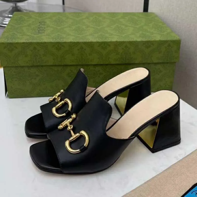 Sandały Designerskie letnie szpilki wychodzą z jednej linii Klapki w stylu podkowy Odkryte palce Wszechstronne buty damskie