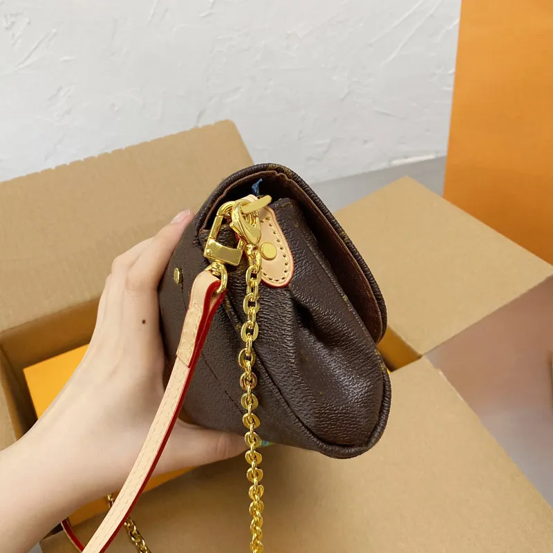 Chain Crossbody Bags Enevelope Clutch Women Handbag Genuine Leather Long Strap Shoulder Bag High Quality Hardware Flap Handbags Wallet