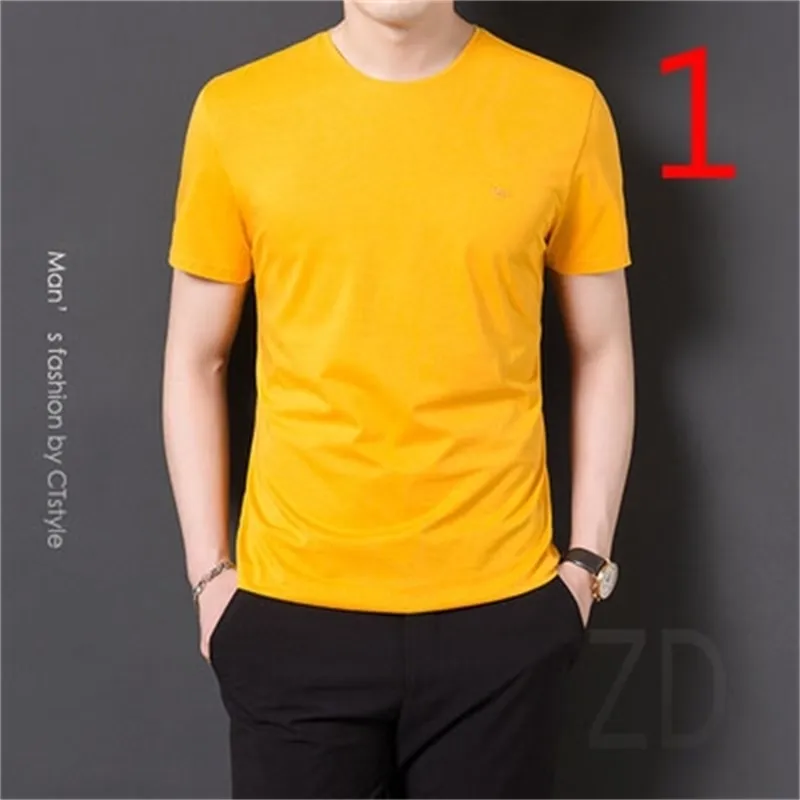 T-shirt en coton Tendance à manches courtes pour hommes Version coréenne d'été de beaux vêtements Jeunesse Slim Demi-manche 210324
